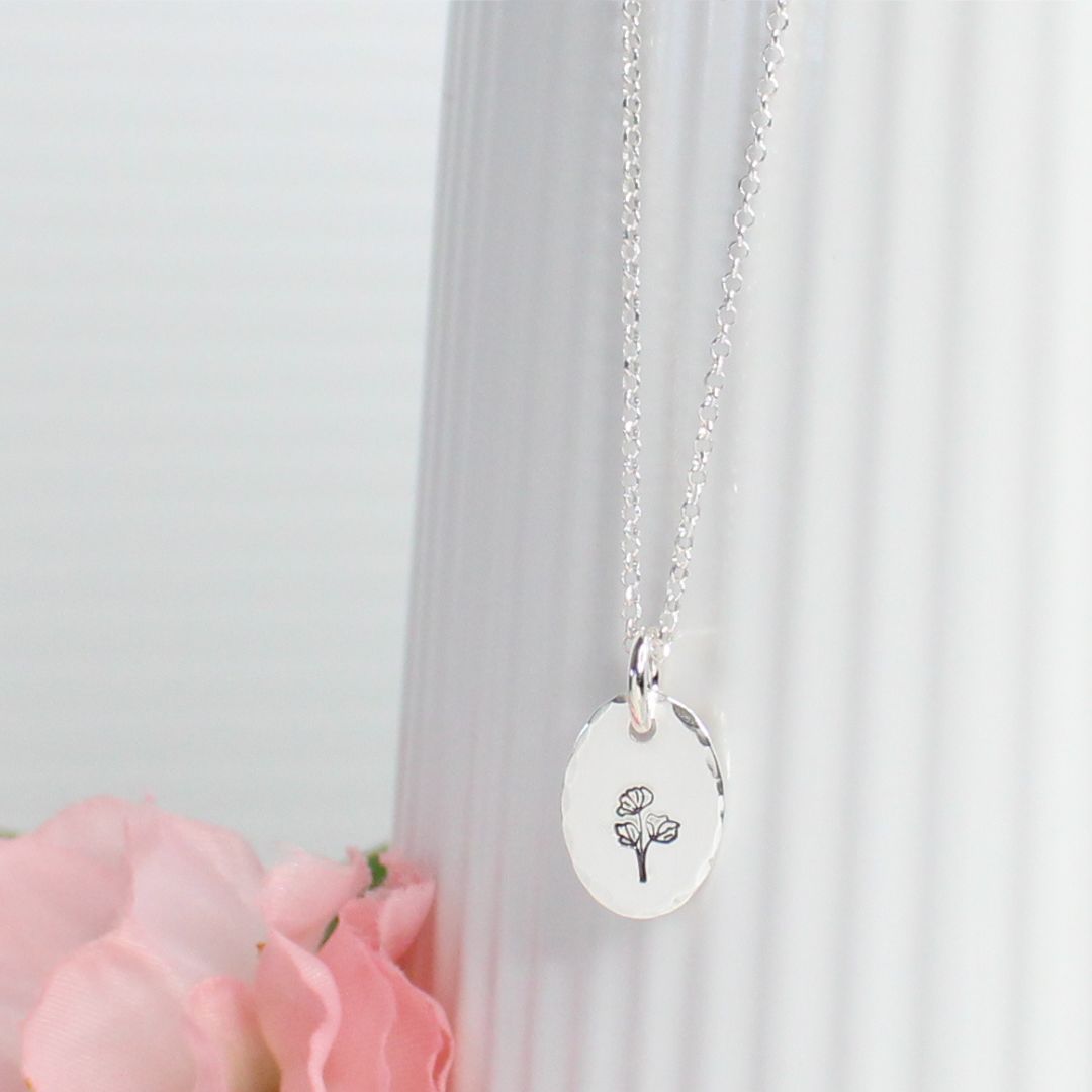 Eva April Birth Flower Necklace - Sweet Pea