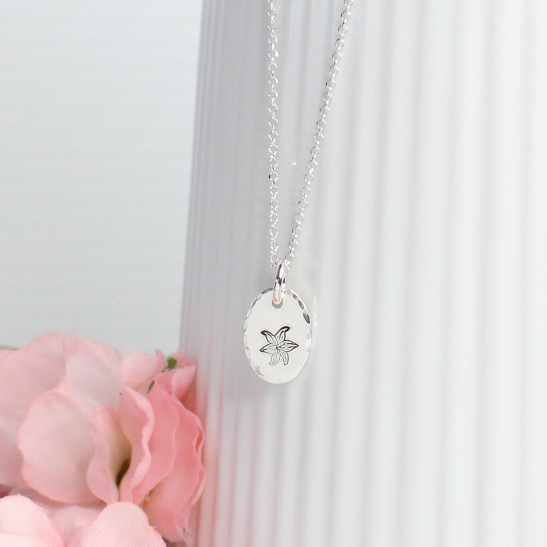 Eva July Birth Flower Pendant Necklace - Lily