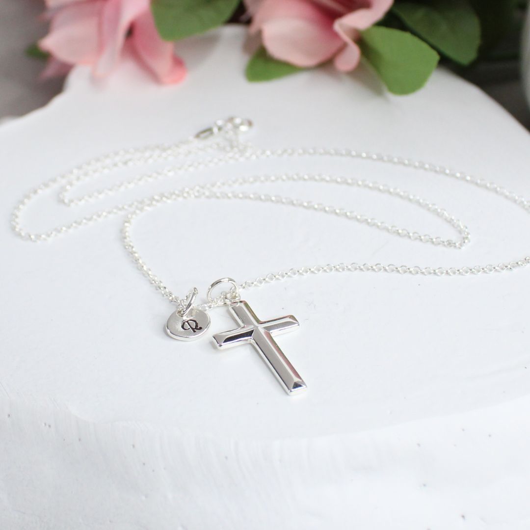 Susanna Cross - Ella Initial Pendant Necklace