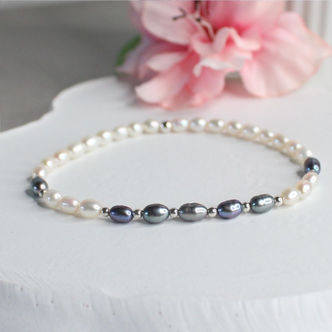 Peacock and White Pearl Bracelet - Lythorn